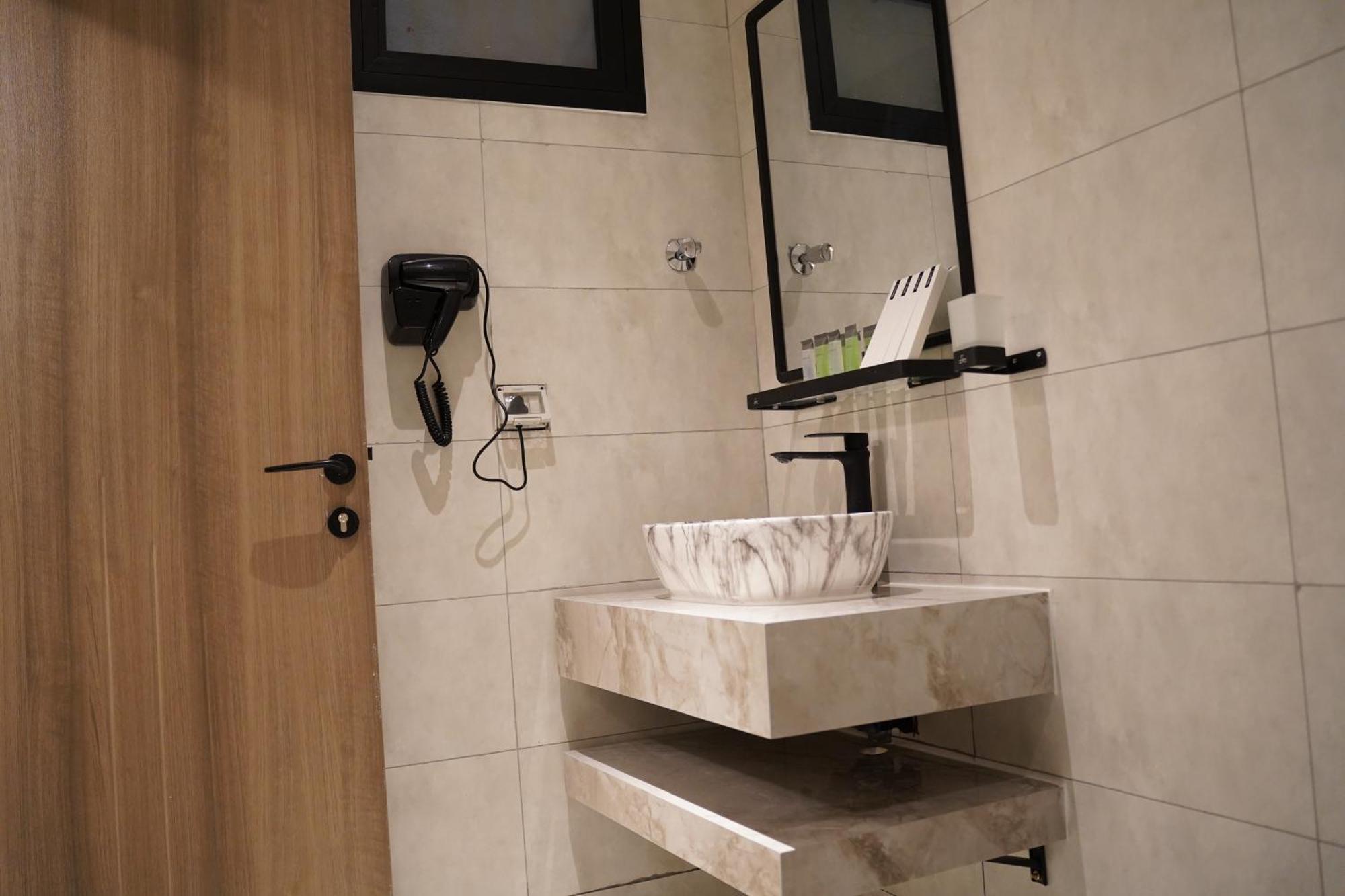 Apartamento Lavenue Resthouse Nizwa Exterior foto